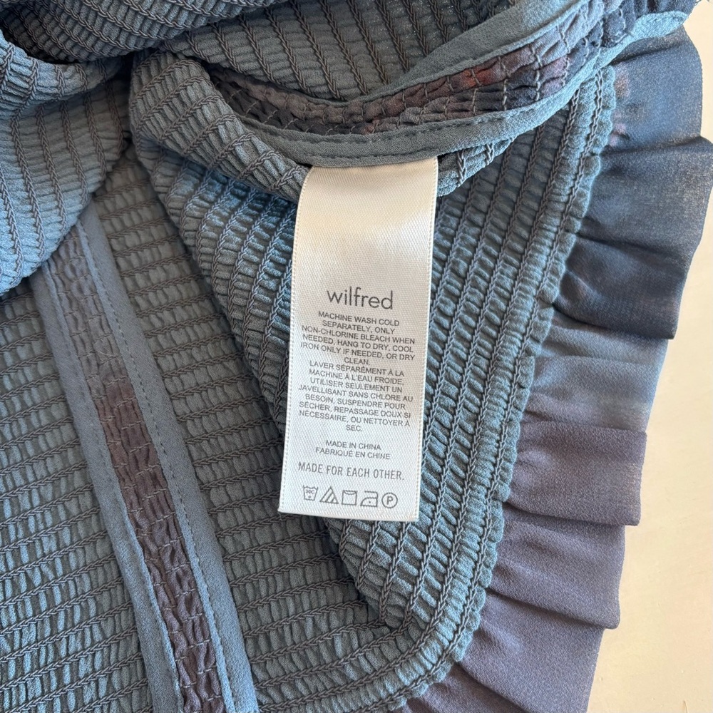 Aritzia - Wilfred Tempest Blouse - Green/Brown Size XL - Picture 13 of 13